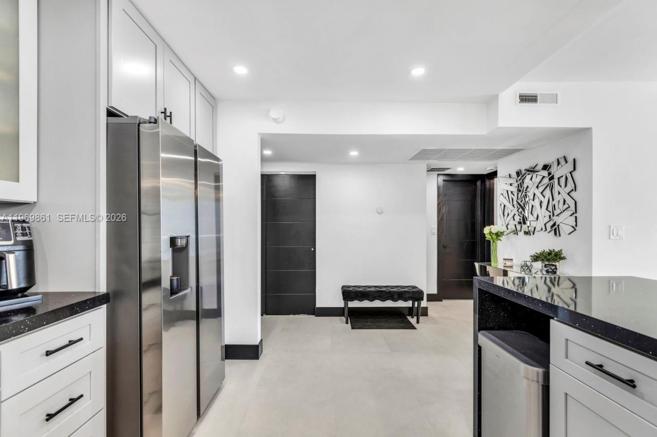 19380 Collins Ave, Unit 1212, Sunny Isles Beach, FL 33160 Photo