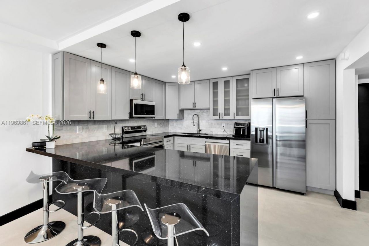 19380 Collins Ave , Unit 1212, Sunny Isles Beach, FL 33160 Photo