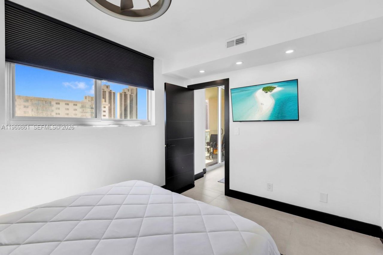 19380 Collins Ave, Unit 1212, Sunny Isles Beach, FL 33160 Photo