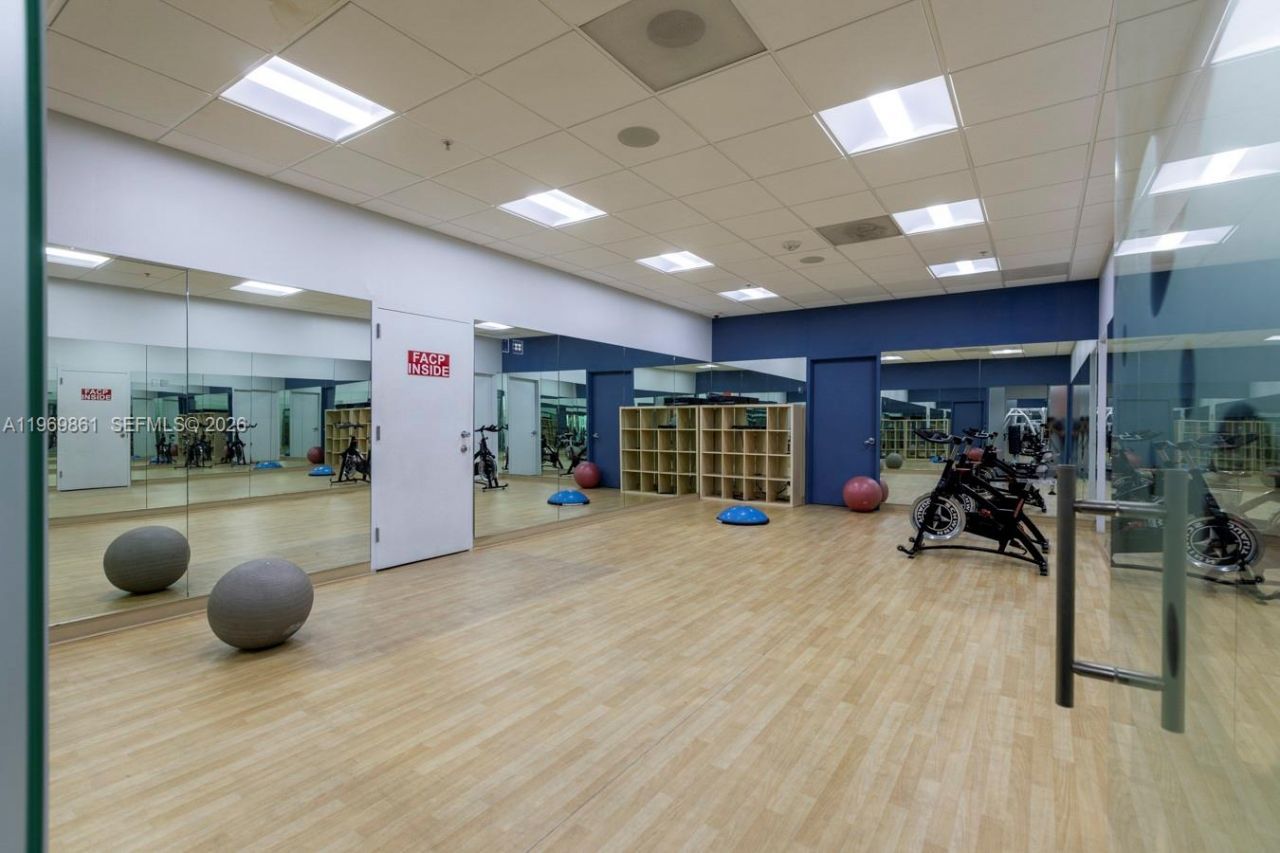 19380 Collins Ave , Unit 1212, Sunny Isles Beach, FL 33160 Photo