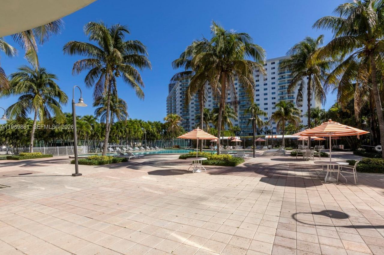 19380 Collins Ave , Unit 1212, Sunny Isles Beach, FL 33160 Photo