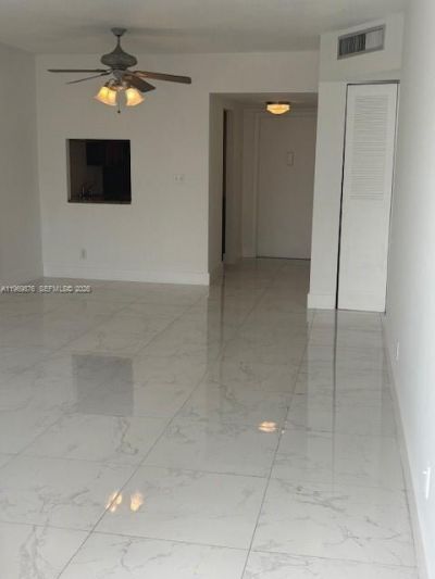 3181 S Ocean Dr, Unit 304, Hallandale Beach, FL 33009 Photo