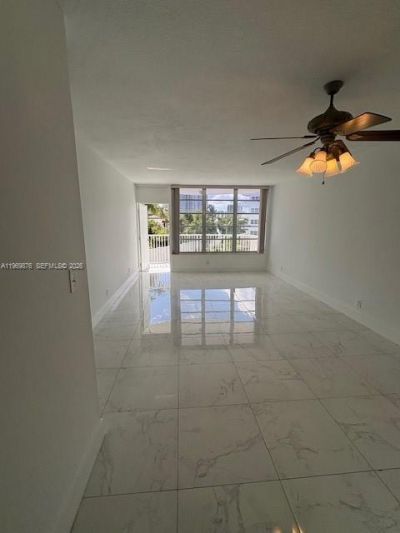 3181 S Ocean Dr, Unit 304, Hallandale Beach, FL 33009 Photo