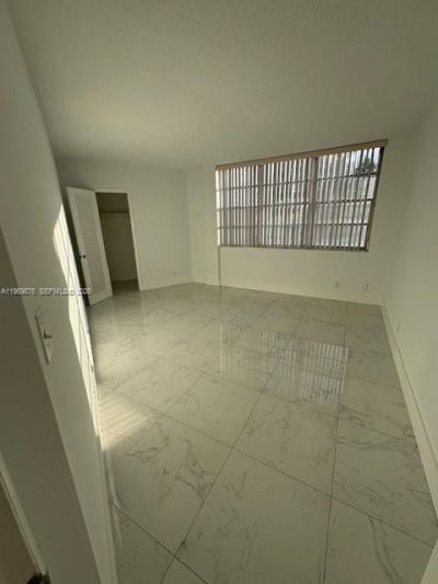 3181 S Ocean Dr, Unit 304, Hallandale Beach, FL 33009 Photo