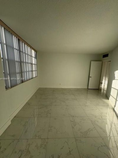 3181 S Ocean Dr, Unit 304, Hallandale Beach, FL 33009 Photo