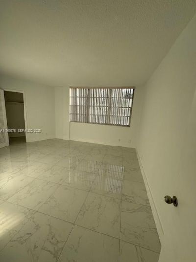 3181 S Ocean Dr, Unit 304, Hallandale Beach, FL 33009 Photo