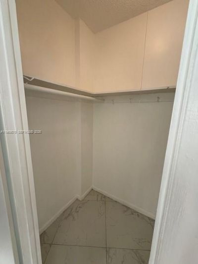 3181 S Ocean Dr, Unit 304, Hallandale Beach, FL 33009 Photo