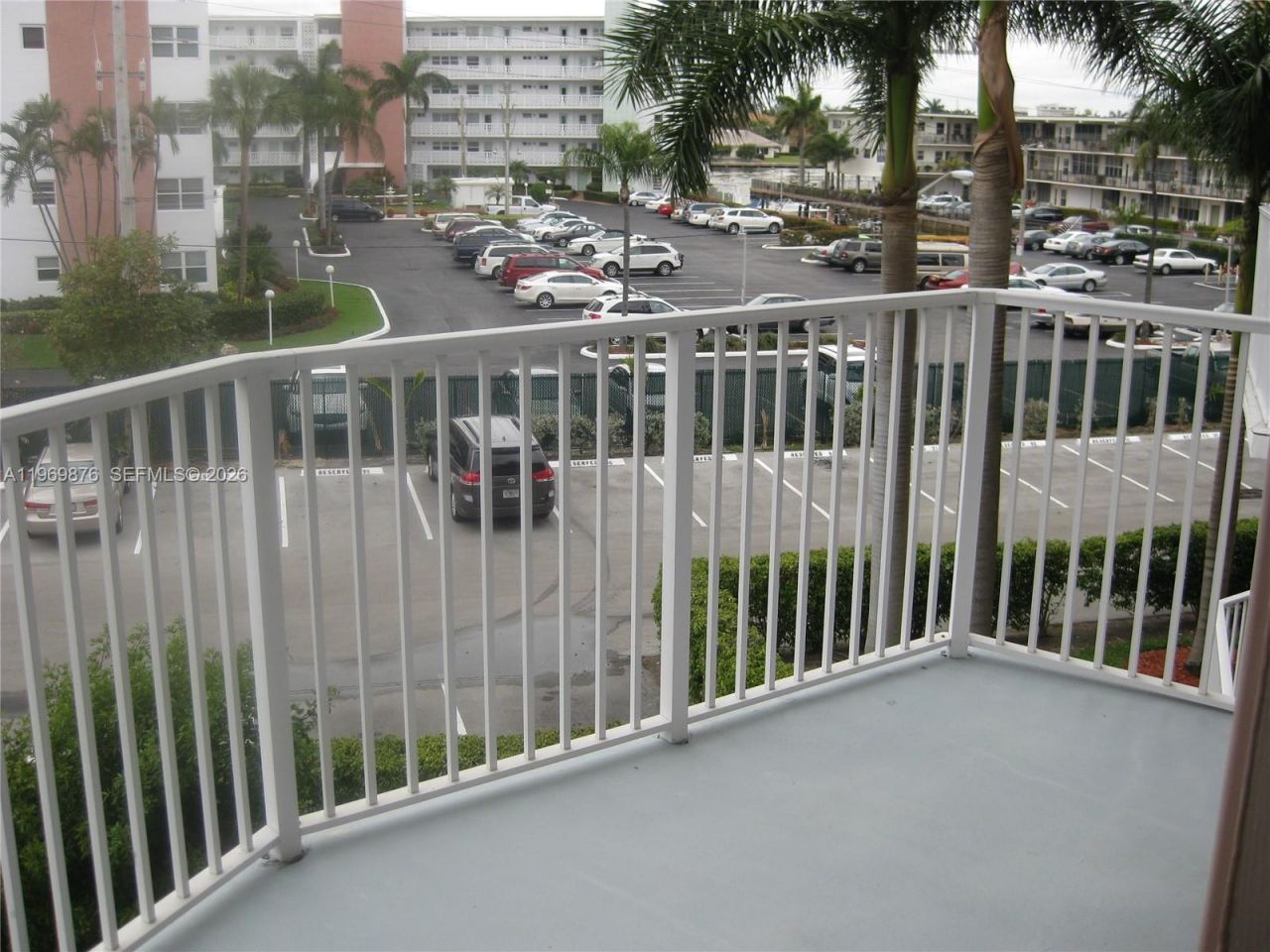 3181 S Ocean Dr, Unit 304, Hallandale Beach, FL 33009 Photo