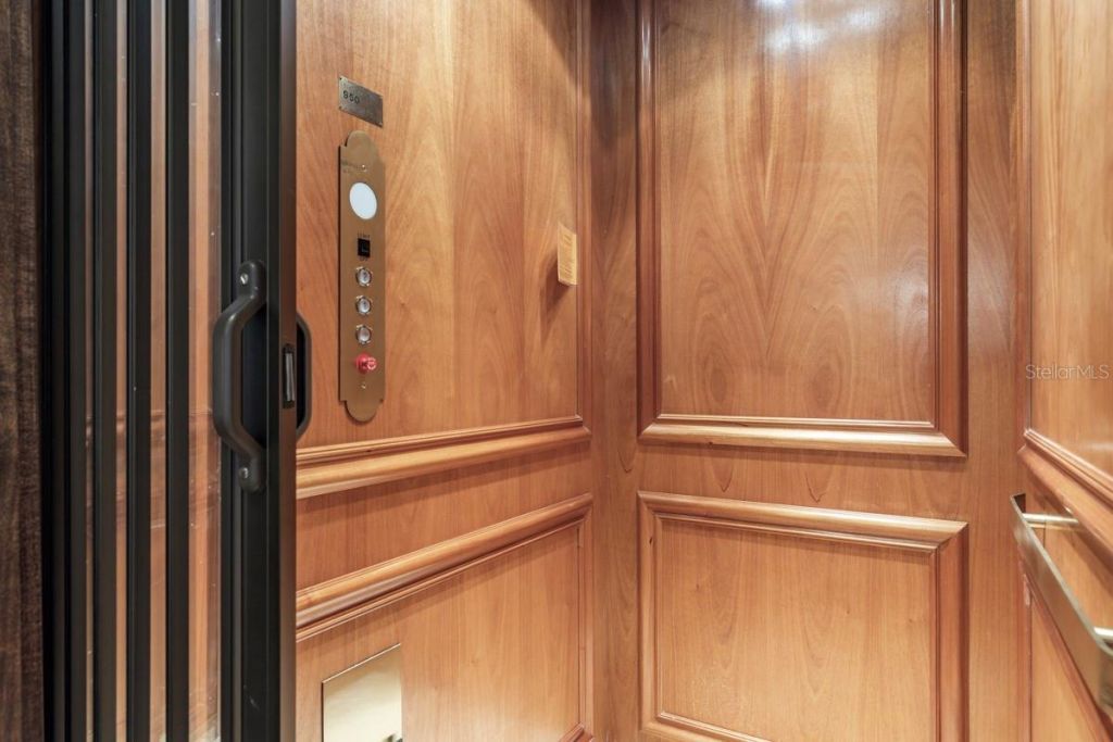 16619 Arezo Court, Montverde, FL 34756 Photo