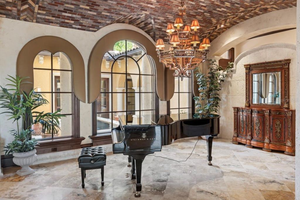 16619 Arezo Court, Montverde, FL 34756 Photo