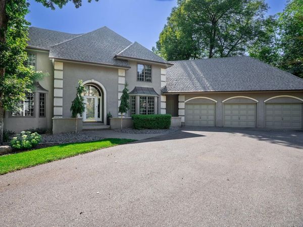 11808 Tapestry Lane, Hopkins, MN 55305