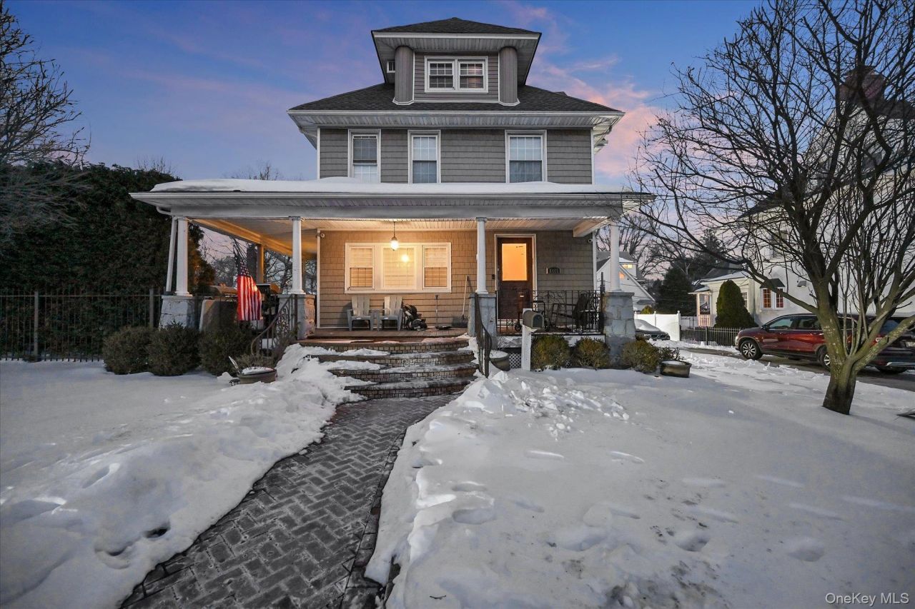 8405 112th Street, Richmond Hill, NY 11418 Main Photo