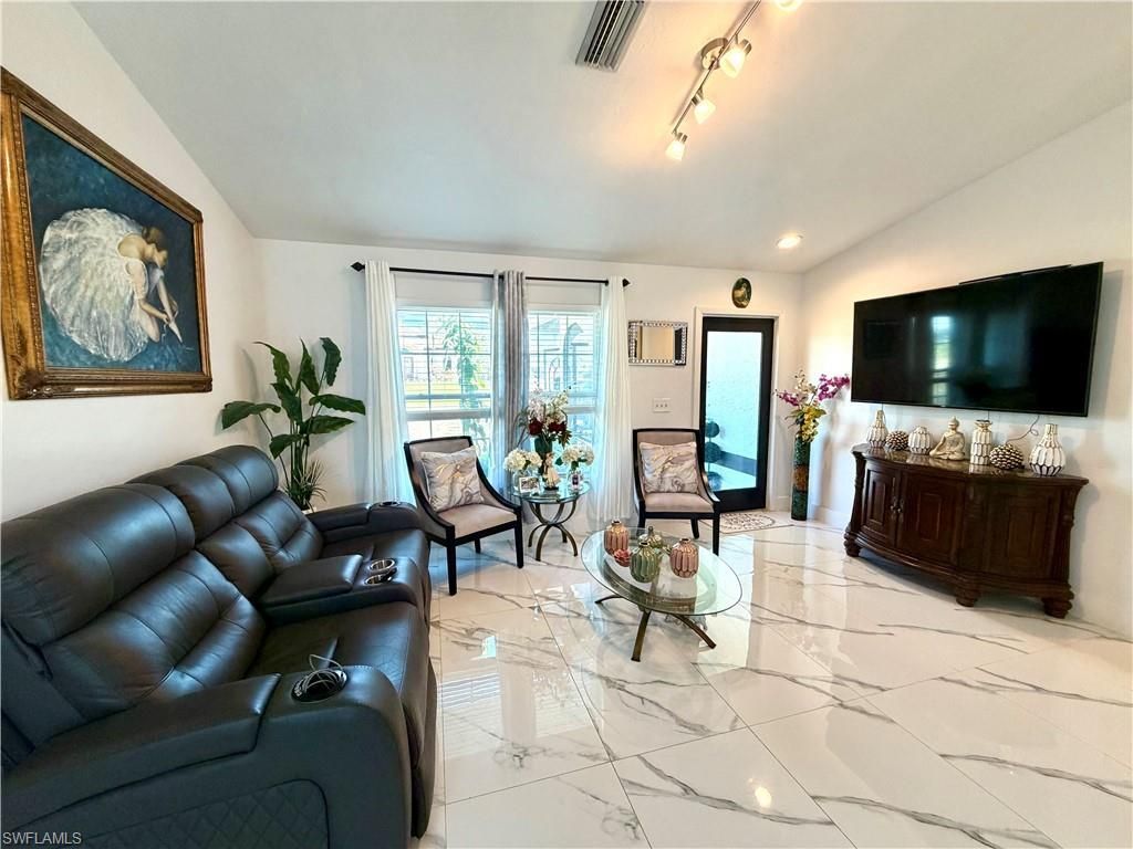 500 NW 20th Ave , Cape Coral, FL 33993 Photo