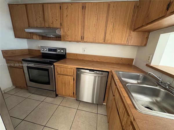 1024 Twin Lakes Dr , Unit 21-F, Coral Springs, FL 33071