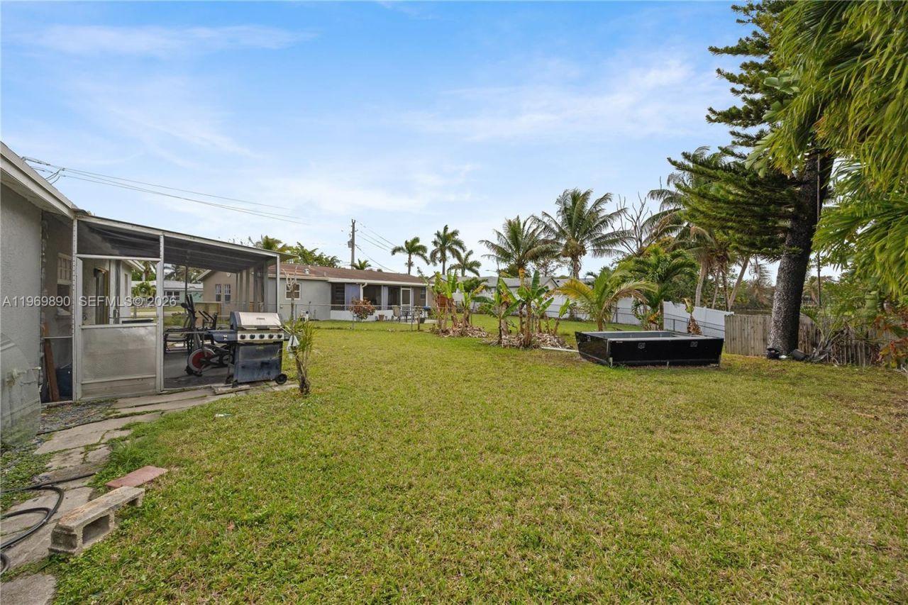 300 NW 39th St , Deerfield Beach, FL 33064 Photo
