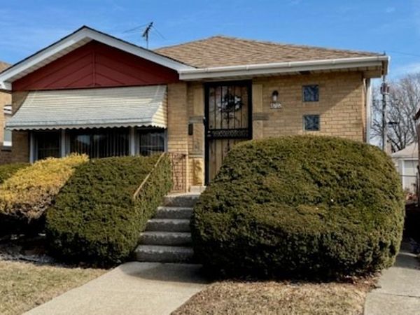 4727 S Lavergne Avenue, Chicago, IL 60638