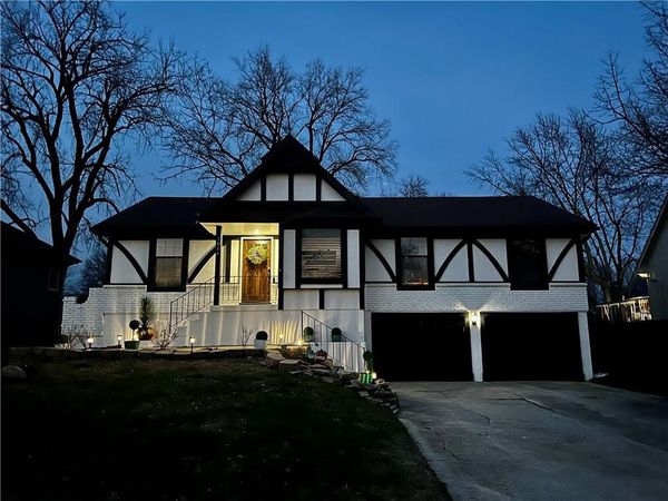 1016 SE 6th Street, Lee's Summit, MO 64063