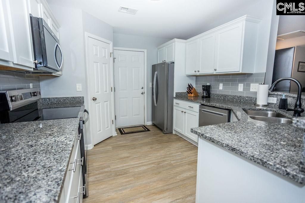 148 Cambridge Hill Drive Photo 10