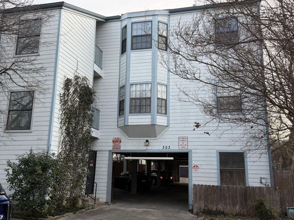 303 W 35th ST, Unit 202, Austin, TX 78705