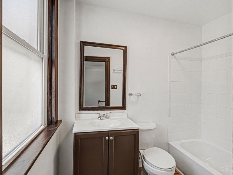 968 Ludlow Avenue, Cincinnati, OH 45220 Photo 13