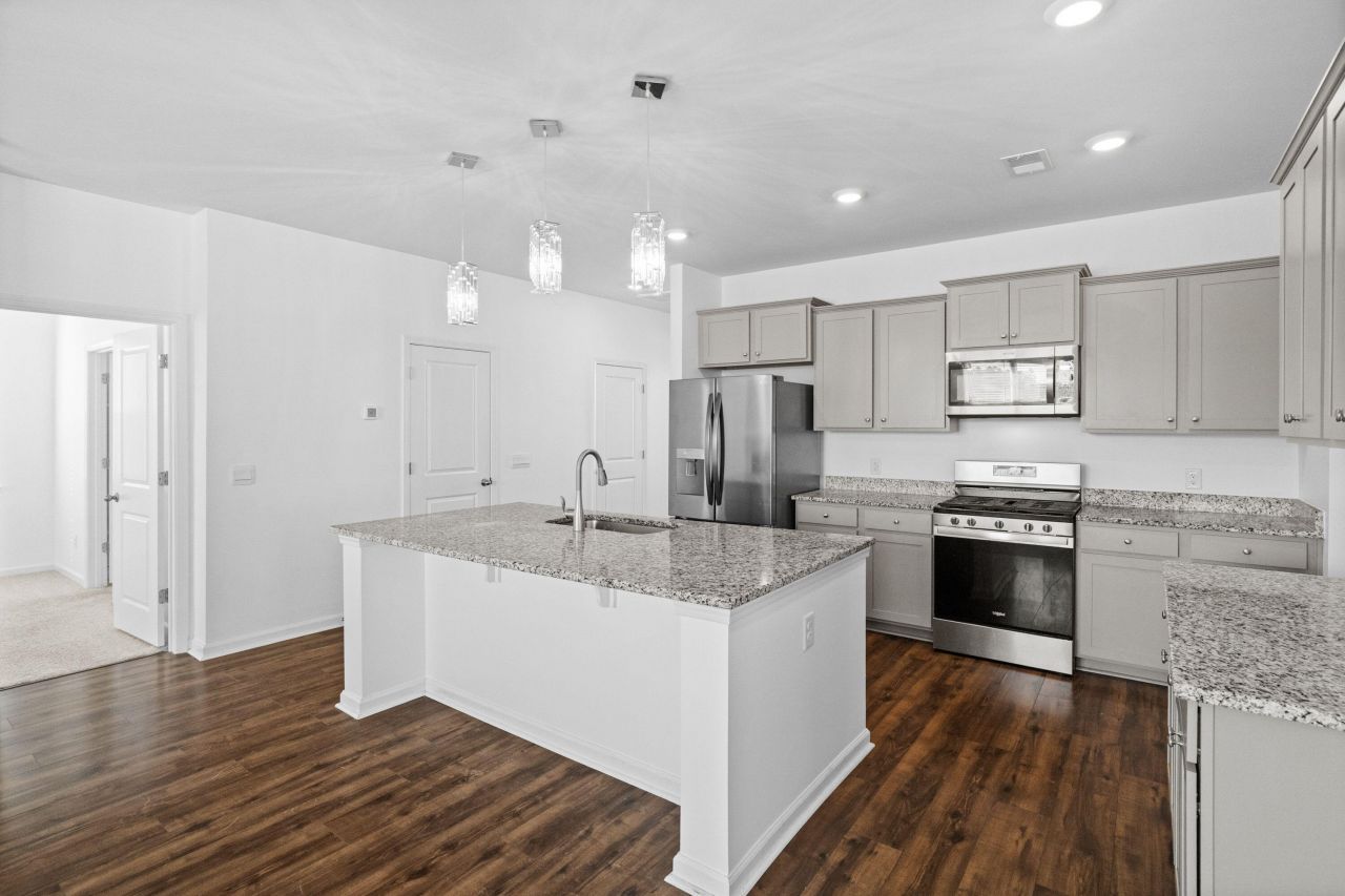 502 Misty Bluff Circle Photo 17