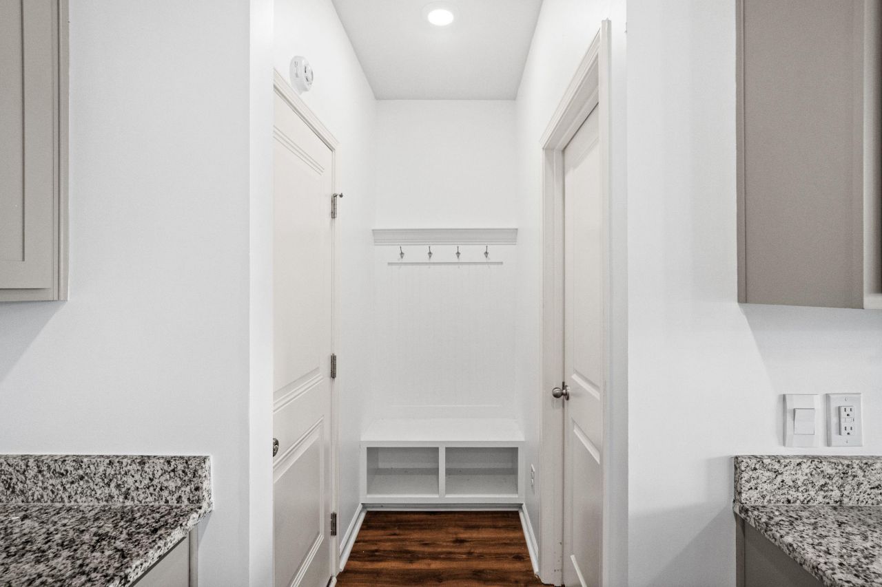 502 Misty Bluff Circle Photo 22