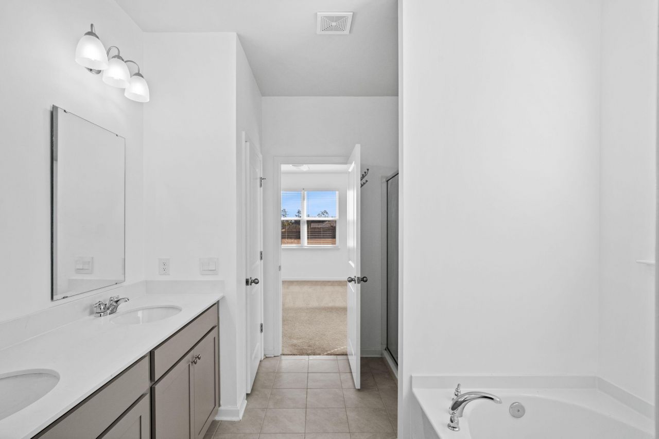 502 Misty Bluff Circle Photo 29