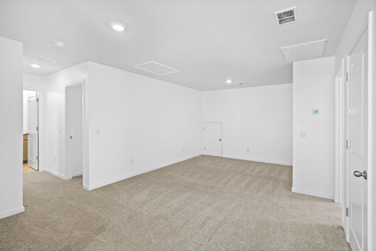 502 Misty Bluff Circle Photo 30