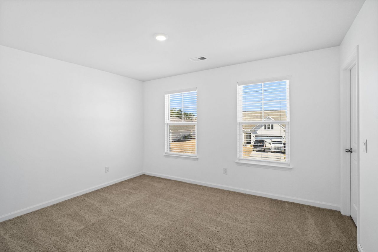 502 Misty Bluff Circle Photo 33