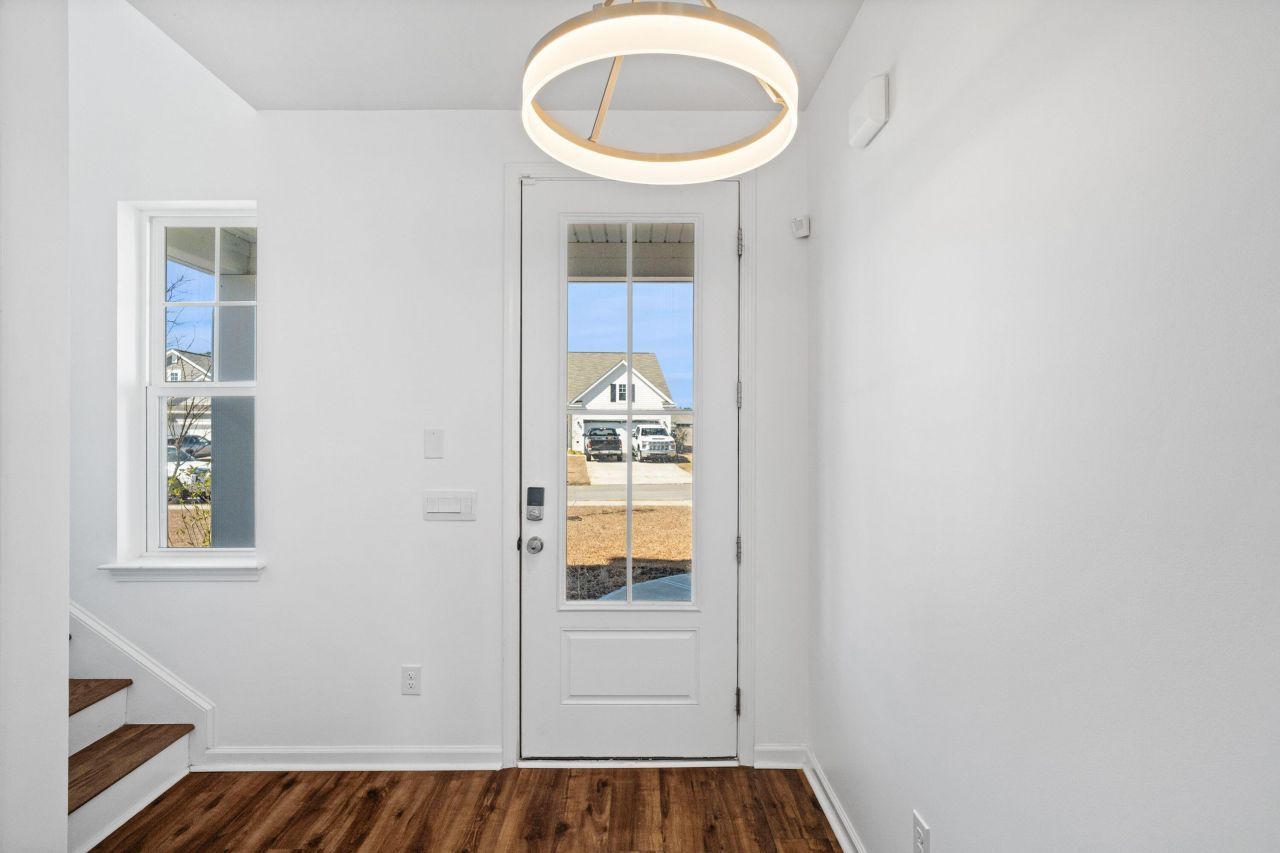 502 Misty Bluff Circle Photo 7