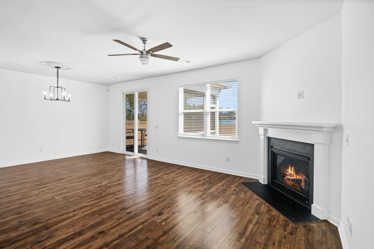 502 Misty Bluff Circle Photo 9