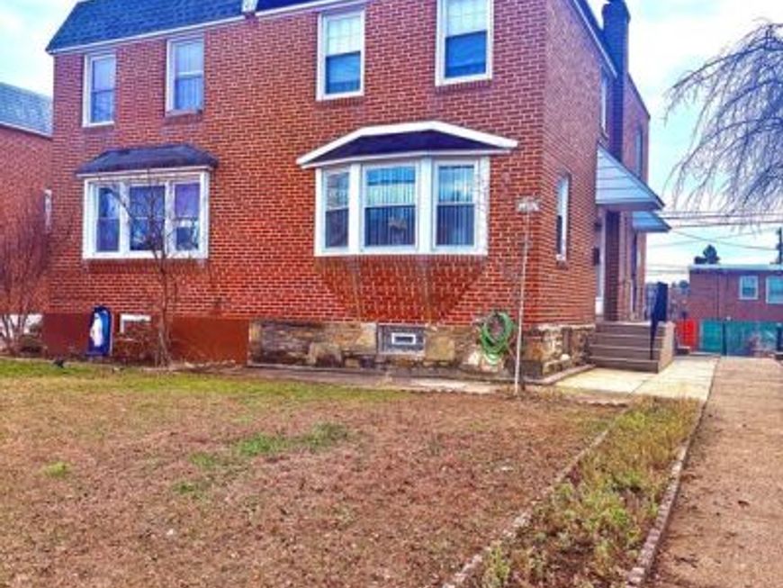 2022 Lansing Street, Philadelphia, PA 19152 Main Photo