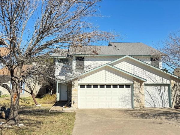 221 Stowaway CV, Unit A, Lakeway, TX 78734