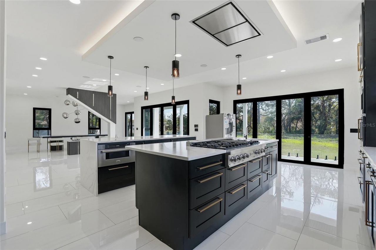 7818 N Hubert Avenue, Tampa, FL 33614 Photo