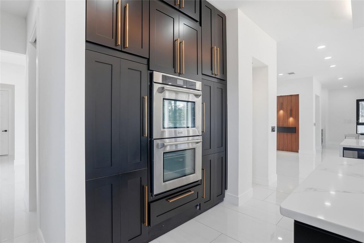 7818 N Hubert Avenue, Tampa, FL 33614 Photo