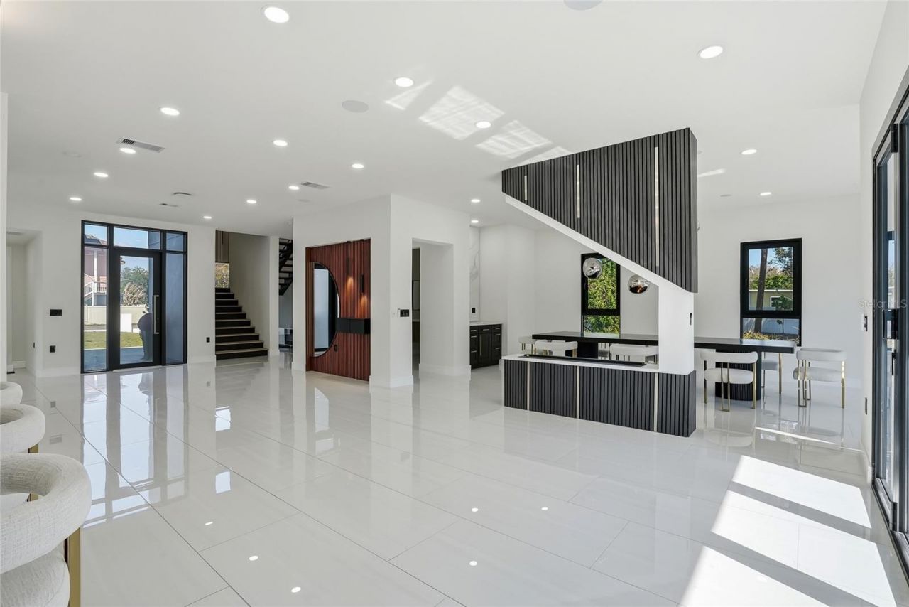 7818 N Hubert Avenue, Tampa, FL 33614 Photo