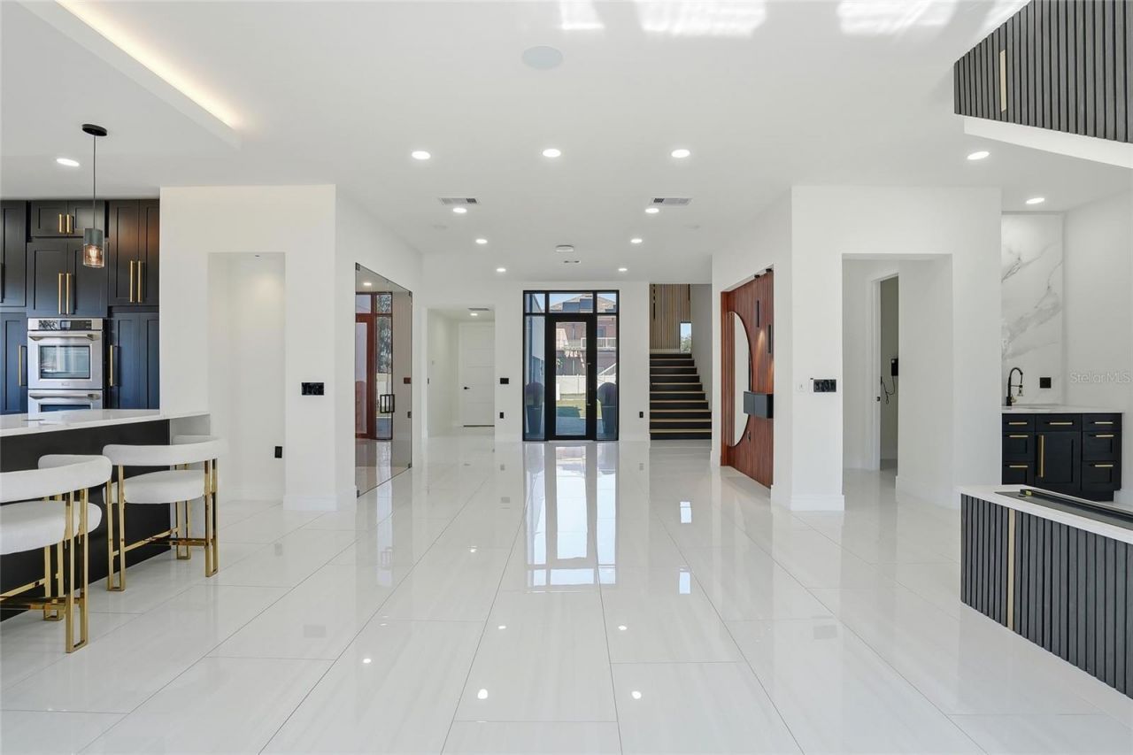 7818 N Hubert Avenue, Tampa, FL 33614 Photo