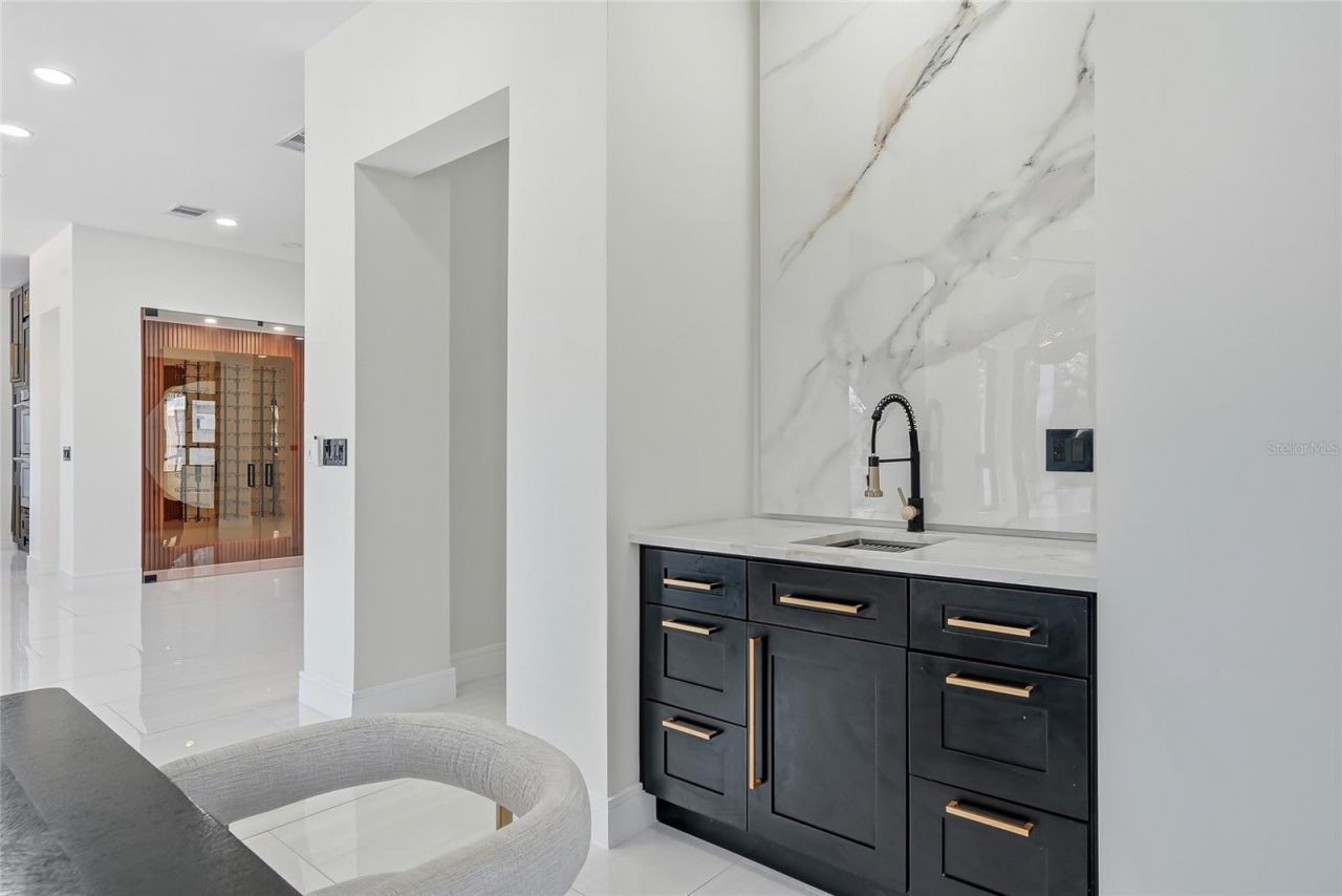 7818 N Hubert Avenue, Tampa, FL 33614 Photo