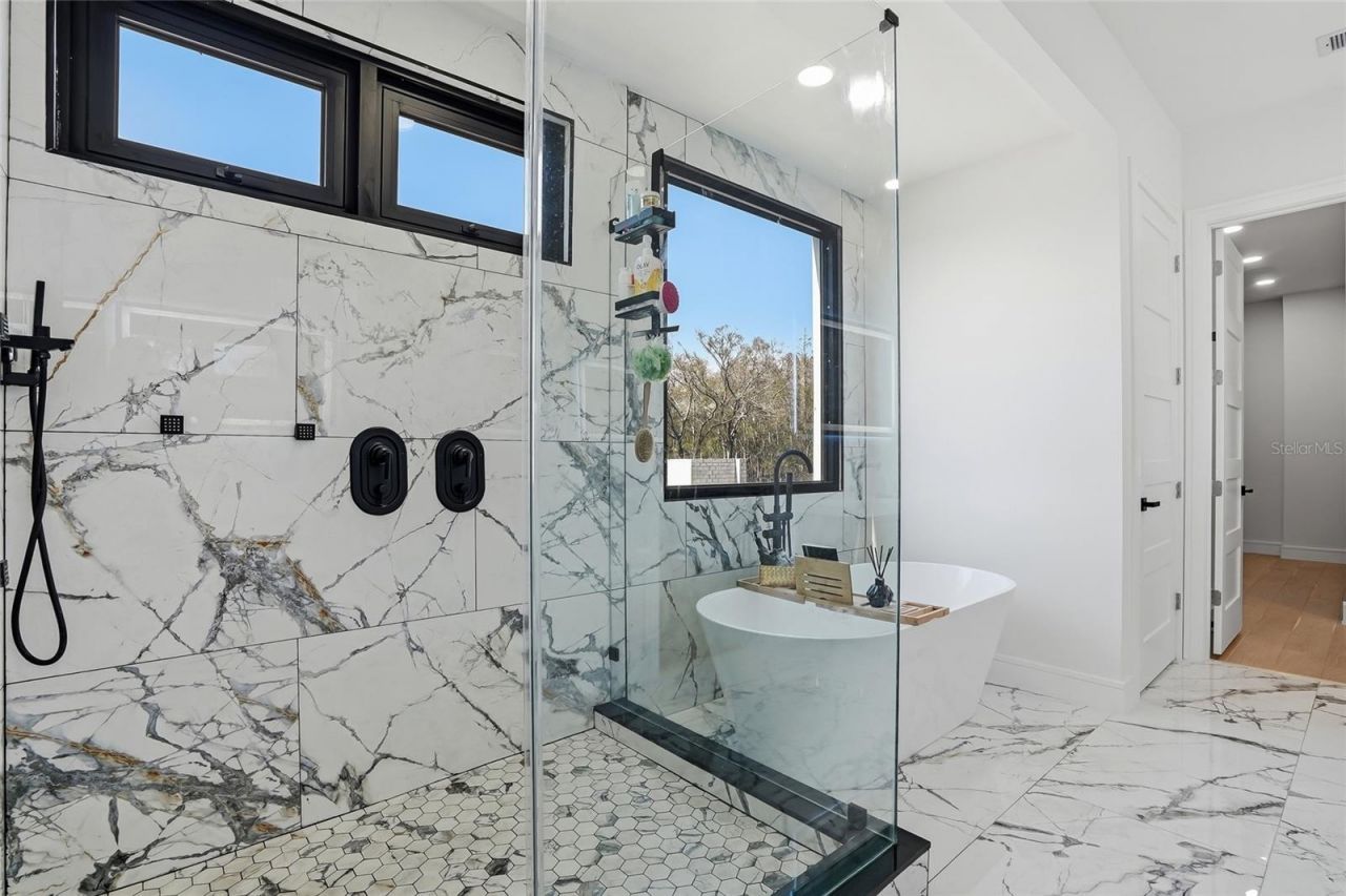 7818 N Hubert Avenue, Tampa, FL 33614 Photo