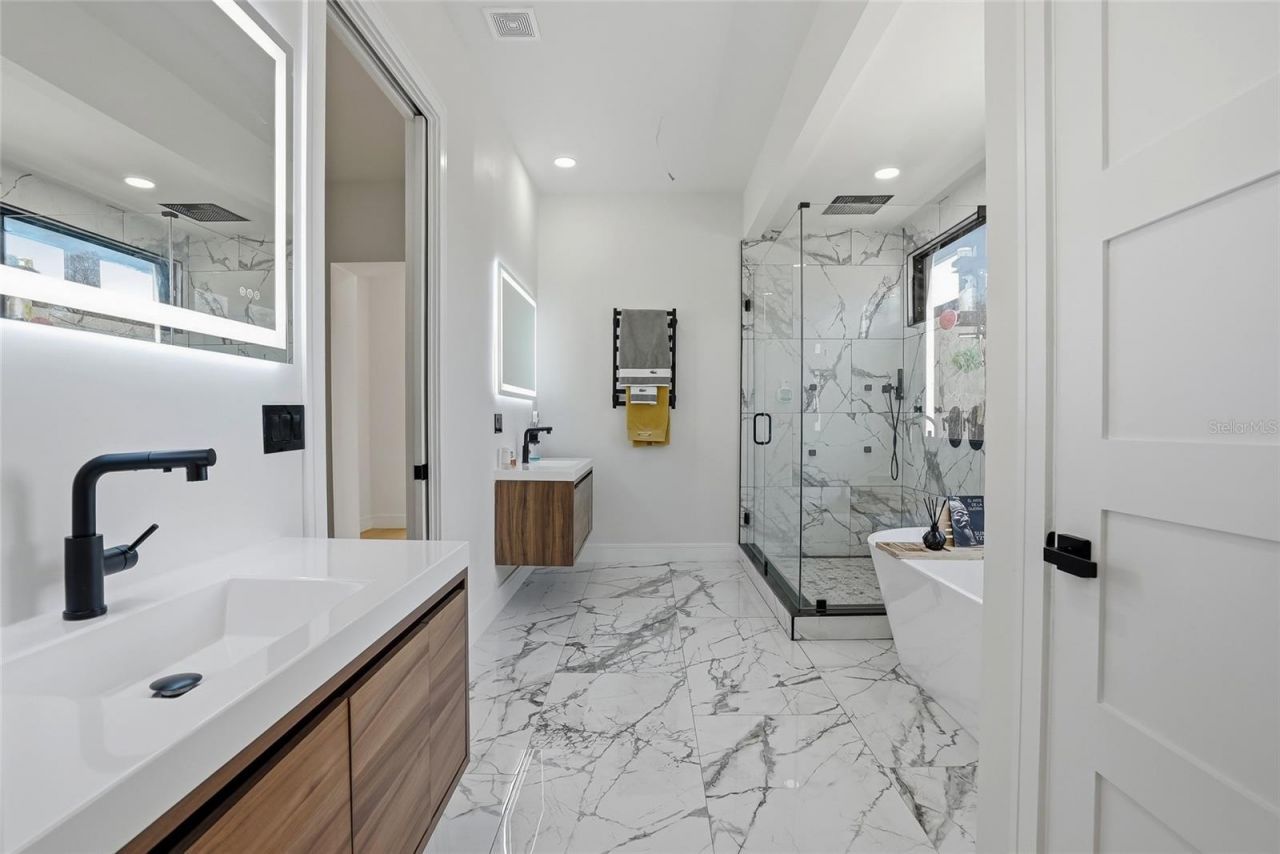 7818 N Hubert Avenue, Tampa, FL 33614 Photo