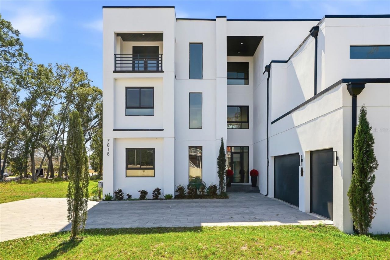 7818 N Hubert Avenue, Tampa, FL 33614 Photo