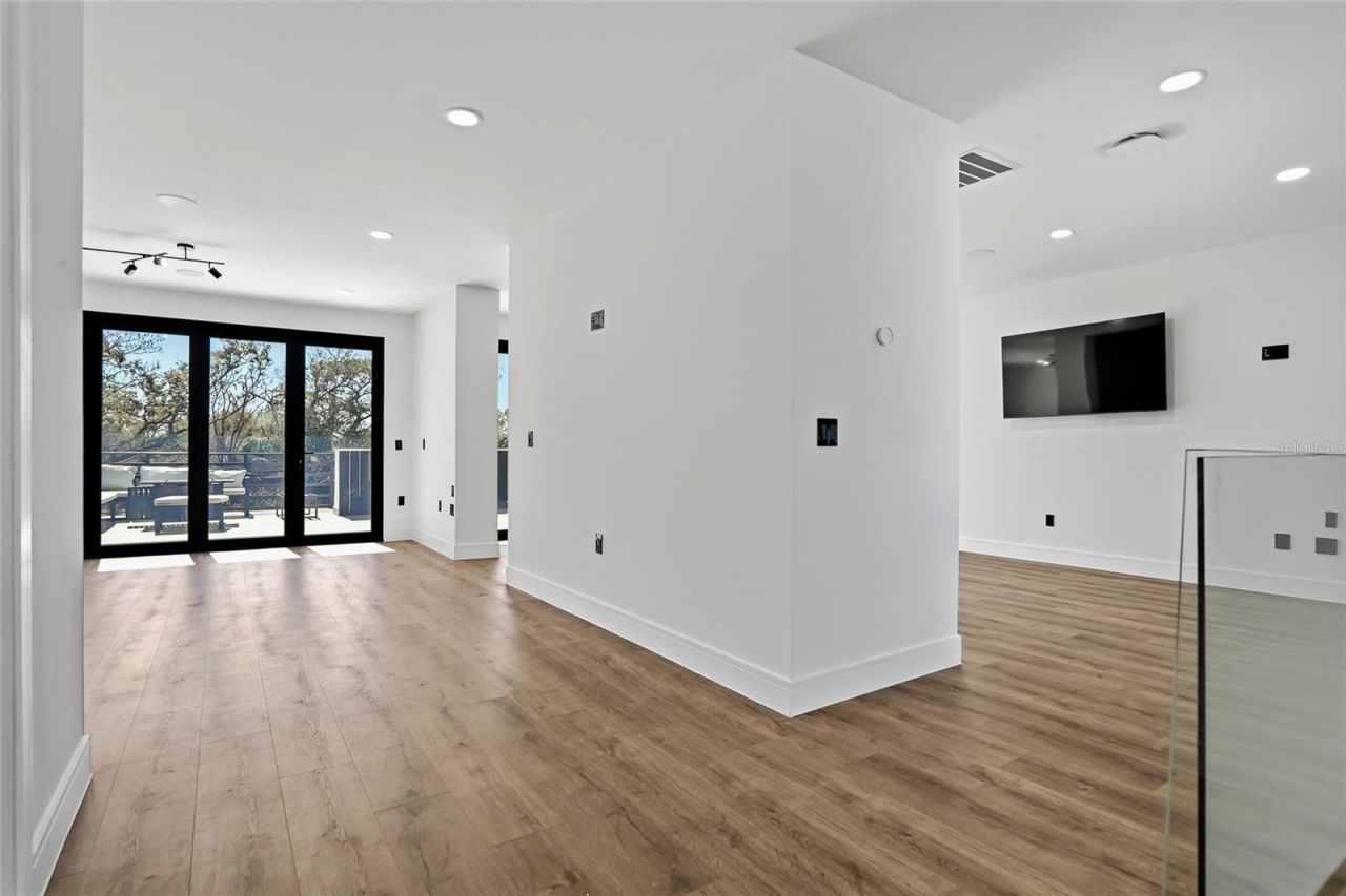 7818 N Hubert Avenue, Tampa, FL 33614 Photo