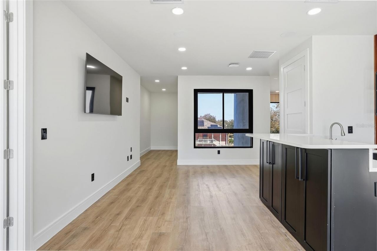 7818 N Hubert Avenue, Tampa, FL 33614 Photo