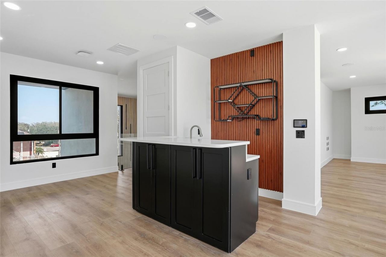 7818 N Hubert Avenue, Tampa, FL 33614 Photo