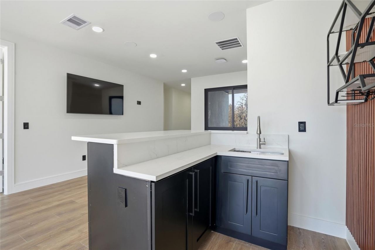 7818 N Hubert Avenue, Tampa, FL 33614 Photo