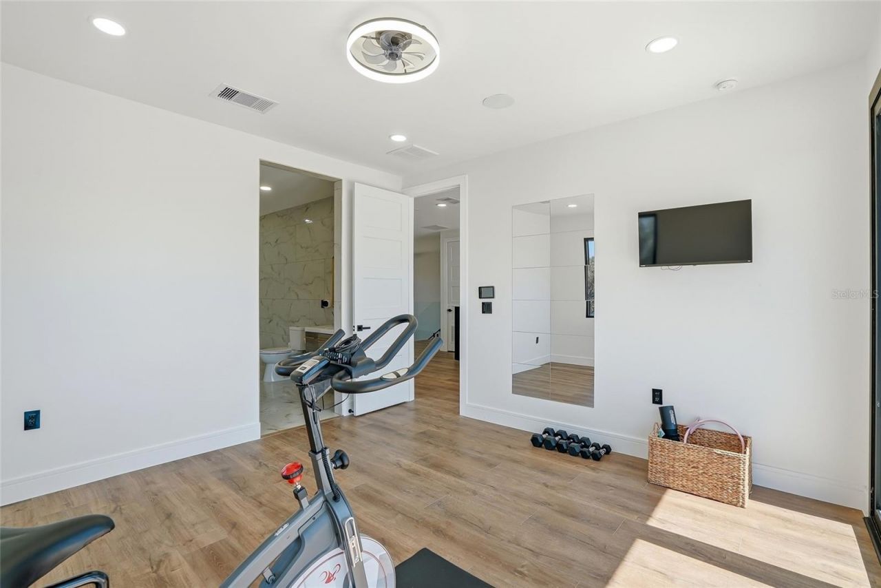 7818 N Hubert Avenue, Tampa, FL 33614 Photo