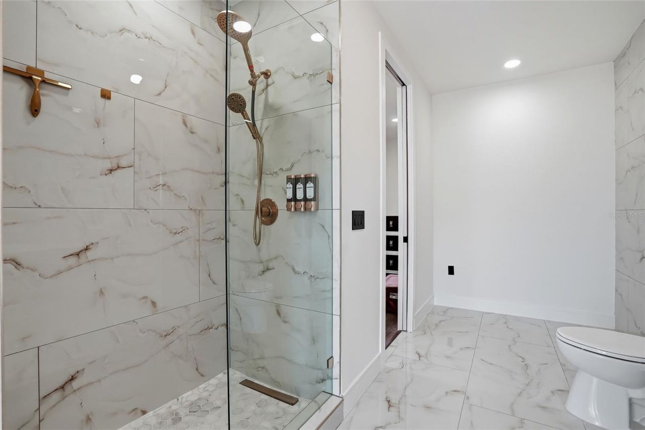 7818 N Hubert Avenue, Tampa, FL 33614 Photo