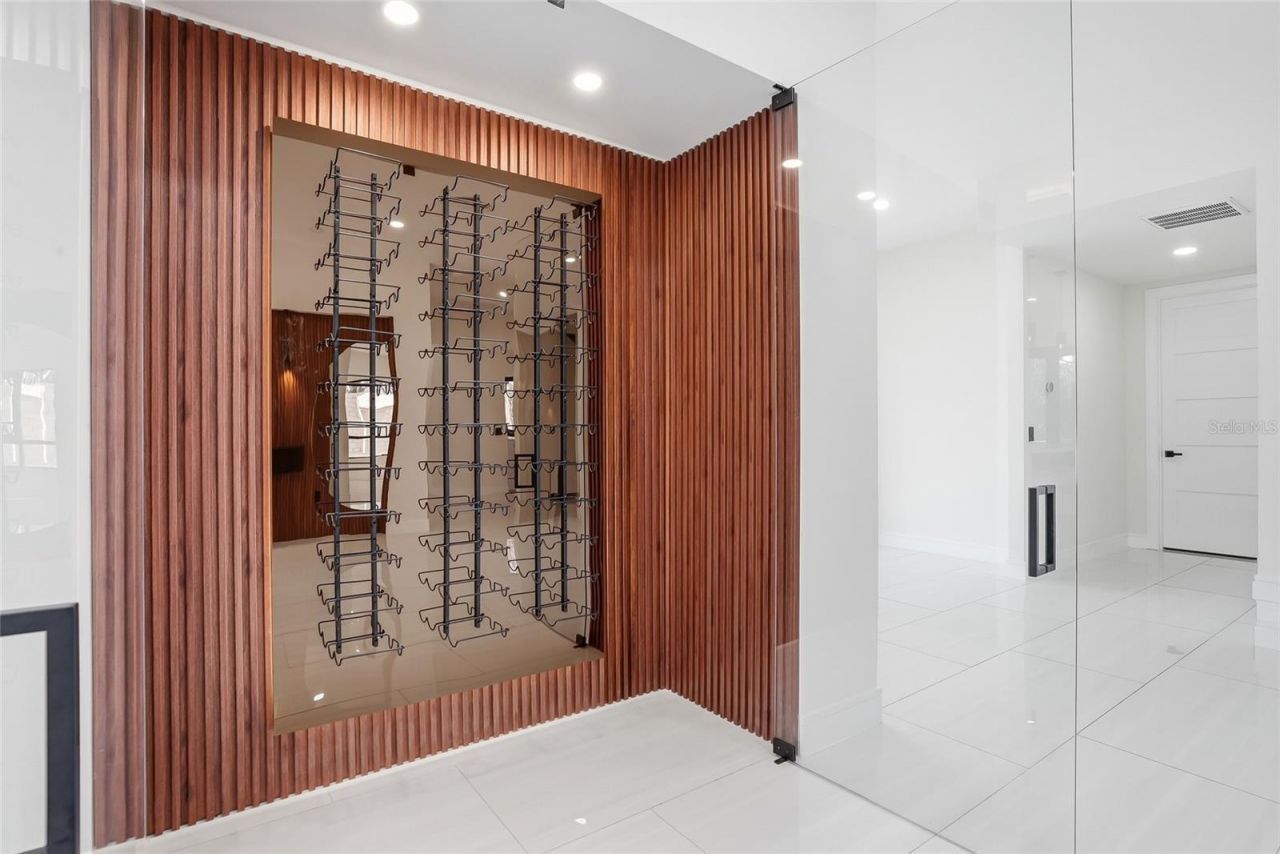 7818 N Hubert Avenue, Tampa, FL 33614 Photo