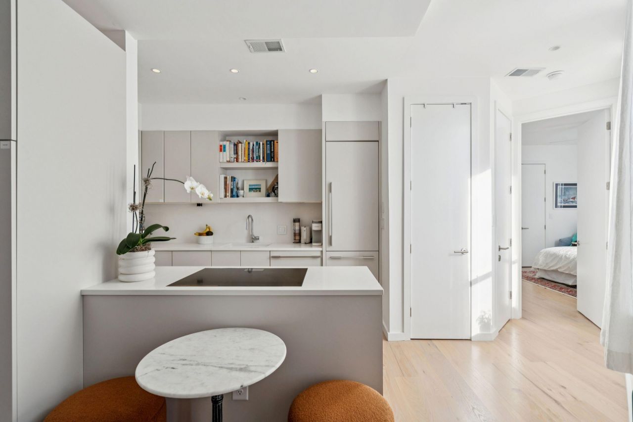 55 Ashley Avenue Photo 15