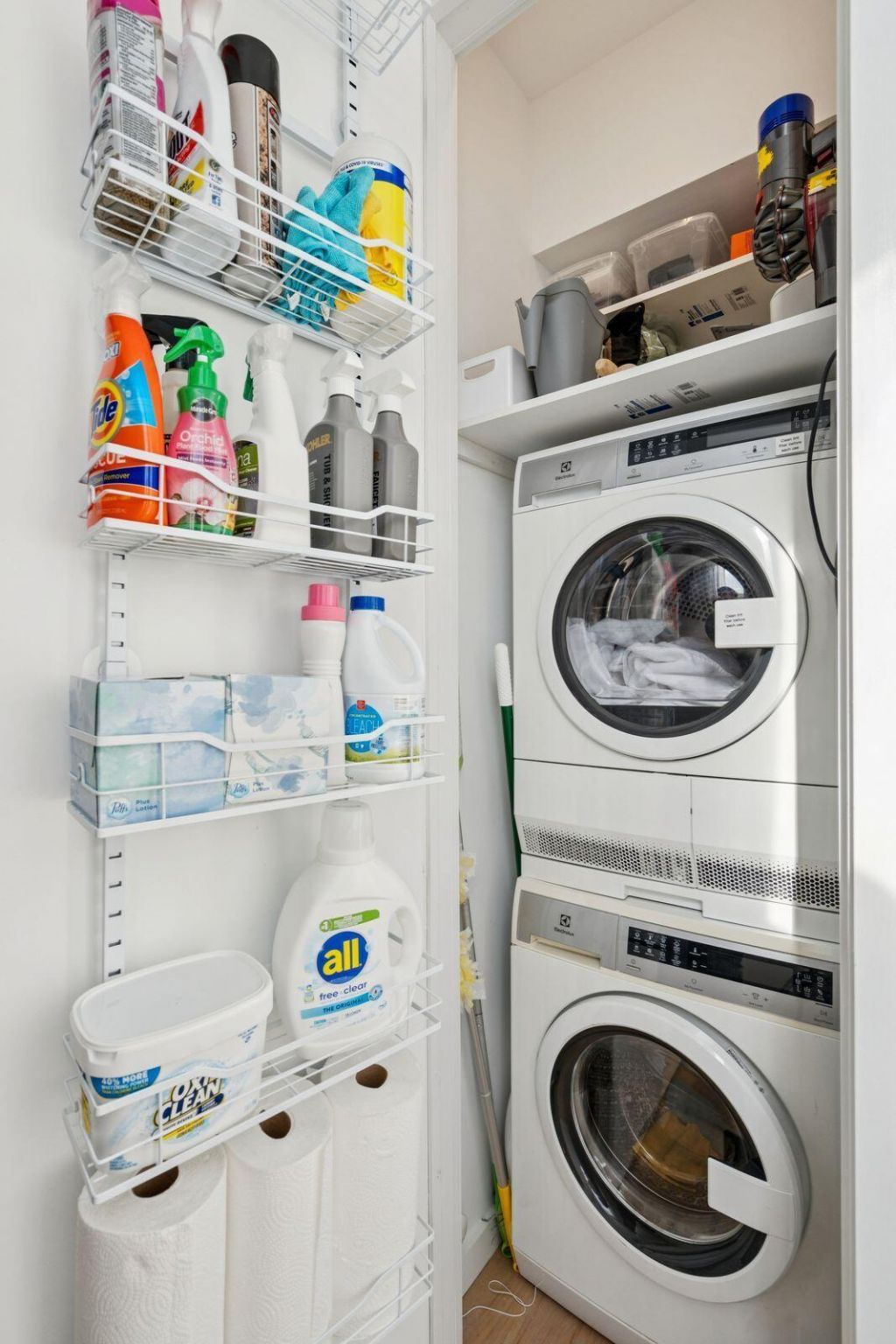 55 Ashley Avenue Photo 23